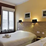 Hotel Logis Des Châteaux De La Loire Tours