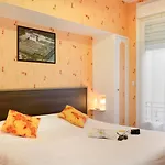 Hotel Logis Des Châteaux De La Loire 2*