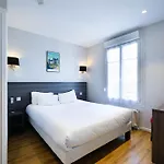 Logis Des Châteaux De La Loire Hotel 2*