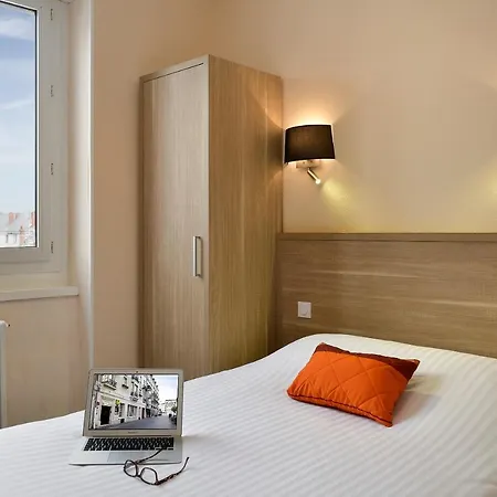 Logis Des Chateaux De La Loire 2*