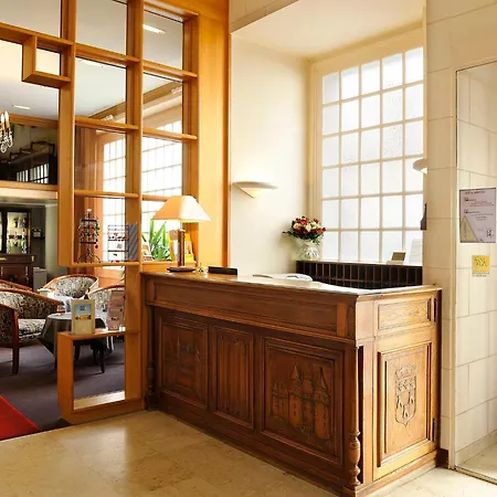Logis Des Châteaux De La Loire Hotel