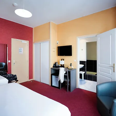 Hotel Logis Des Châteaux De La Loire 2*