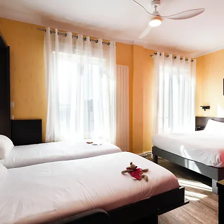 Logis Des Châteaux De La Loire Hotel 2*
