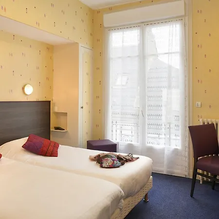 Hotel Logis Des Châteaux De La Loire Tours