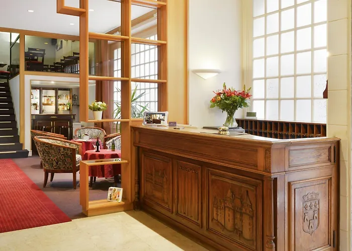 Logis Des Chateaux De La Loire Hotel 2*