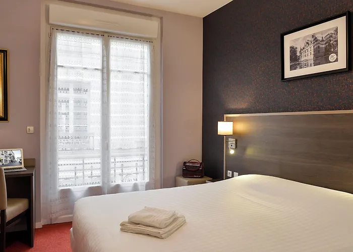 Logis Des Chateaux De La Loire Hotel