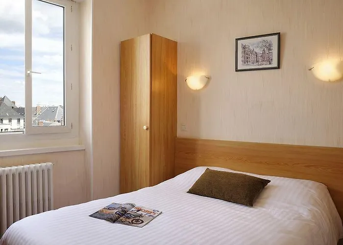 Hotel Logis Des Chateaux De La Loire 2*