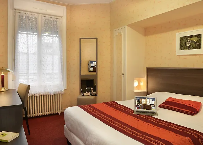 Logis Des Chateaux De La Loire Hotel Tours